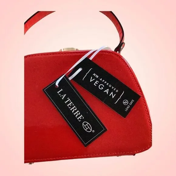 NEW BRIGHT SHINY RED HAND BAG WITH CROSSBODY CHAIN LARGE STONE BLING DECORATION - Picture 13 of 16